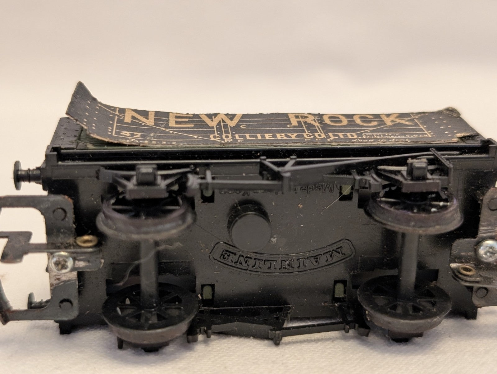 Mainline OO Gauge 7 Plank Coal Wagon New Rock Goods Wagon