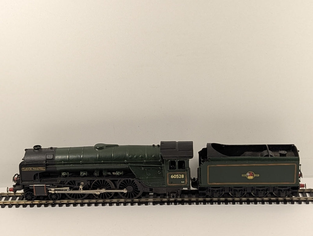 Kit Built OO Gauge Peppercorn Class A2 'Tudor Minstrel' Steam Locomotive 60528