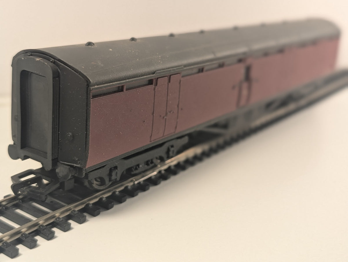 Bachmann 34-653 63ft Thompson BG Full Brake in Crimson