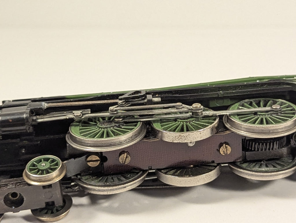 Hornby OO Gauge Class A3 4-6-2 'Flying Scotsman' Steam Locomotive 4472