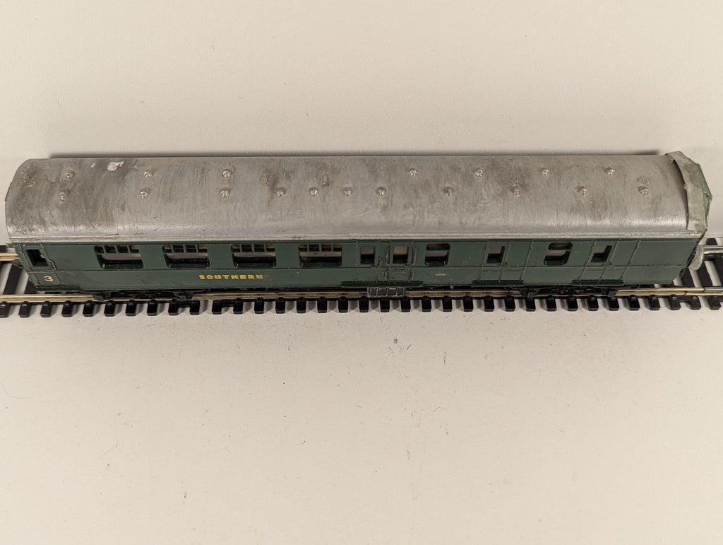 Playcraft HO Scale Brake Third Coach Passenger Coach Southern Green P862