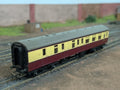 Triang R28/220 Brake Coach Red Crimson And Cream 34002 OO Gauge