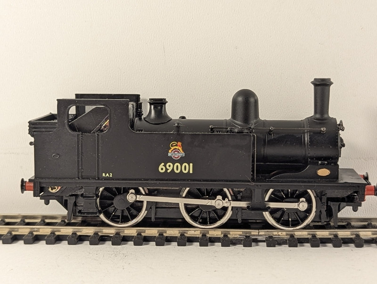 Mainline OO Gauge Class N2 0-6-2T Steam Locomotive 69001 BR Black