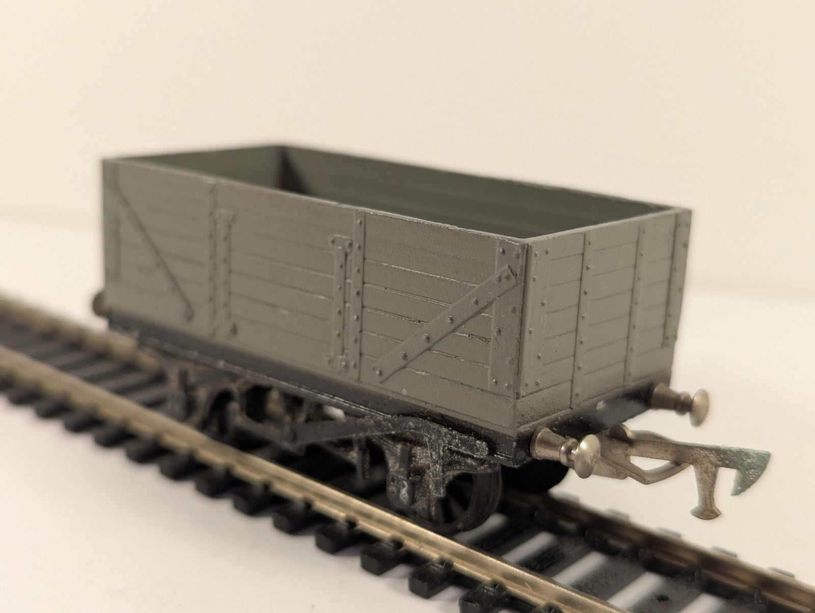 Graham Farish OO Gauge Grey Open 7-Plank Wagon Boxed