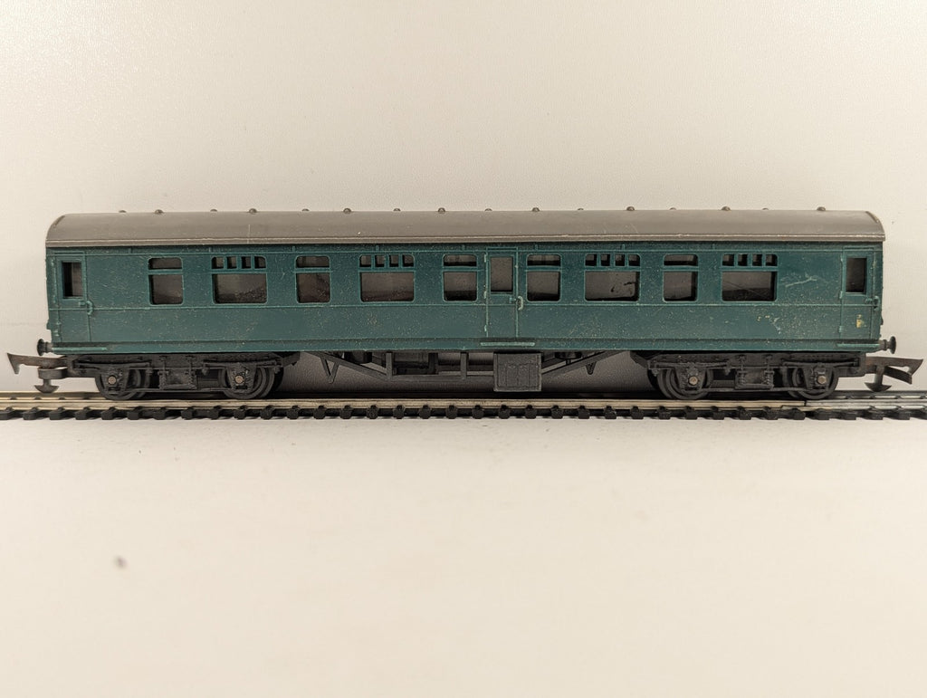 Tri-ang OO Gauge Suburban Composite Coach Passenger Coach S1507S