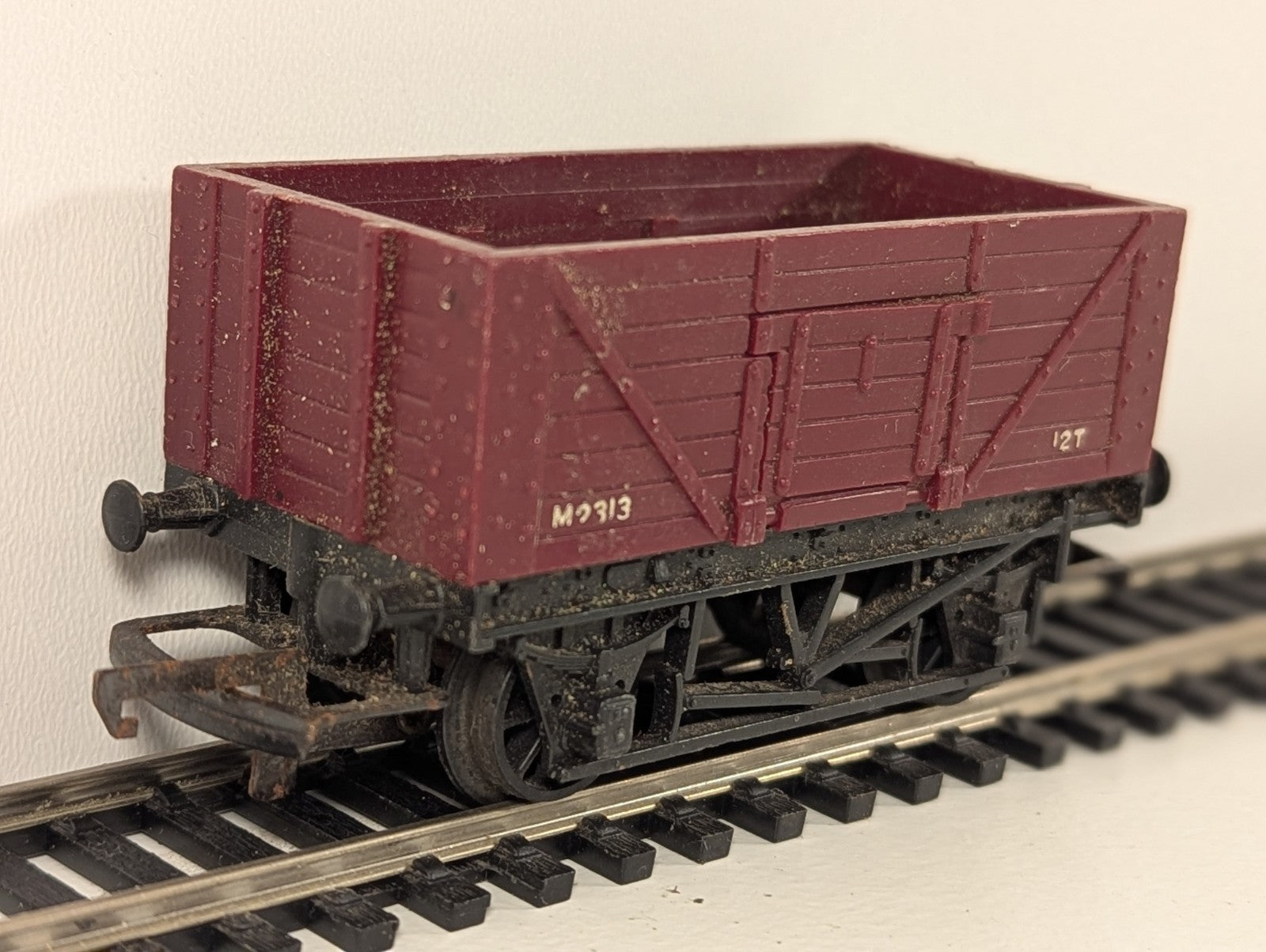 Tri-ang Hornby R112 12T Goods Wagon – Needs a Clean