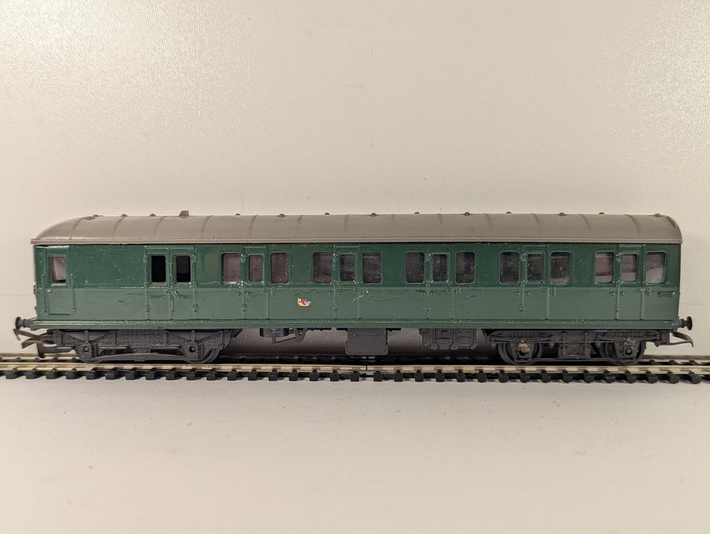 Tri-ang OO Gauge Class 302 EMU Driving Trailer Coach Coaching Stock
