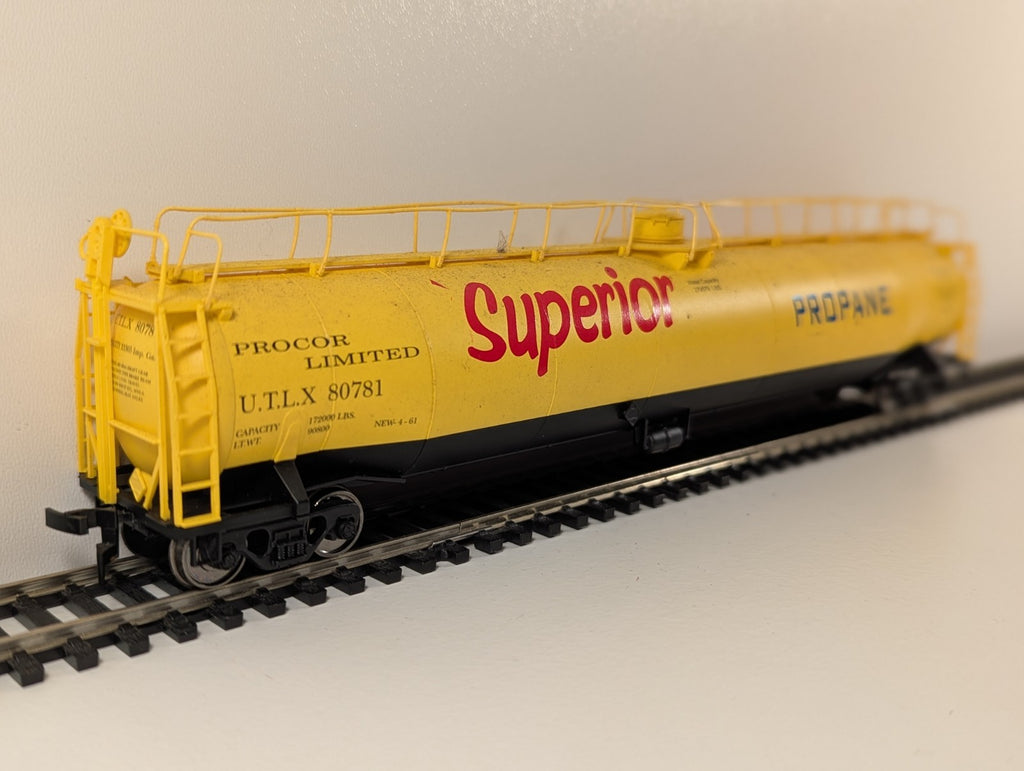 Atlas – UTLX 80781 Propane Tank Car (H0 Gauge)