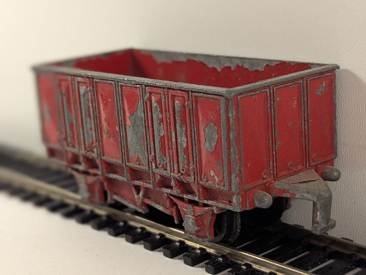 Dinky Toys OO Gauge High-Sided Open Wagon Goods Wagon Red 061