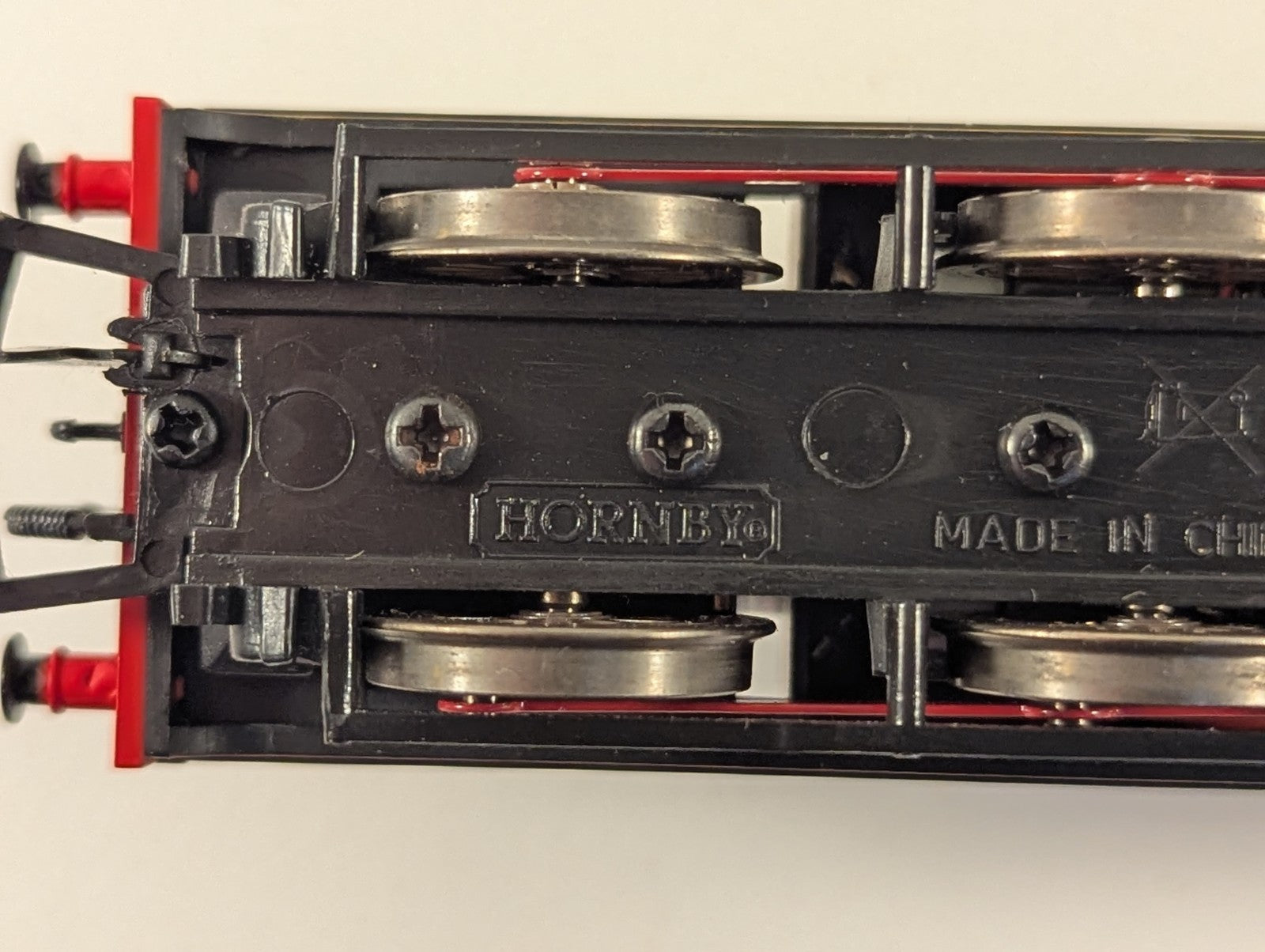 Hornby R2483 OO Gauge A1X Class 0-6-0T "Piccadilly" in LBSC Livery