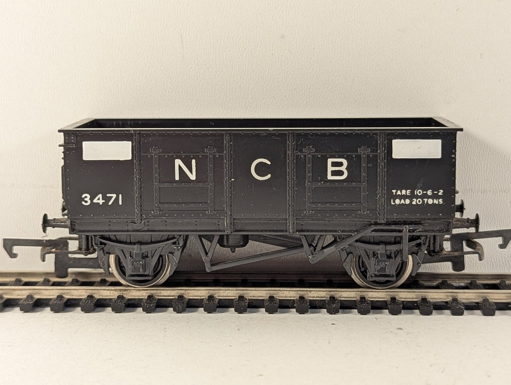 Tri-ang OO Gauge NCB 20 Ton Mineral Wagon Goods Wagon 3471 NCB Black R112