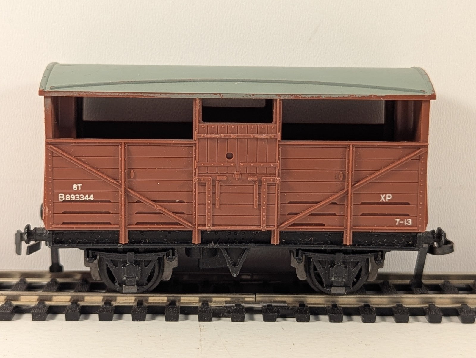 Hornby Dublo BR 8 Ton Cattle Wagon