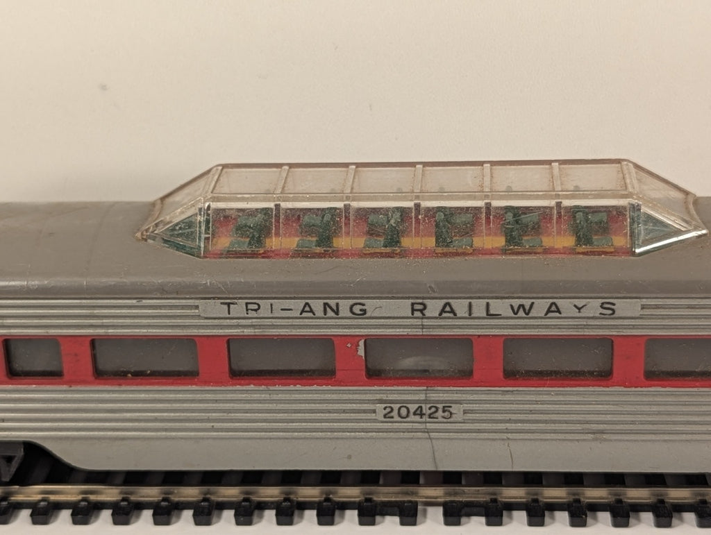 Tri-ang Railways OO Gauge R25 Vista Dome Coach 20425