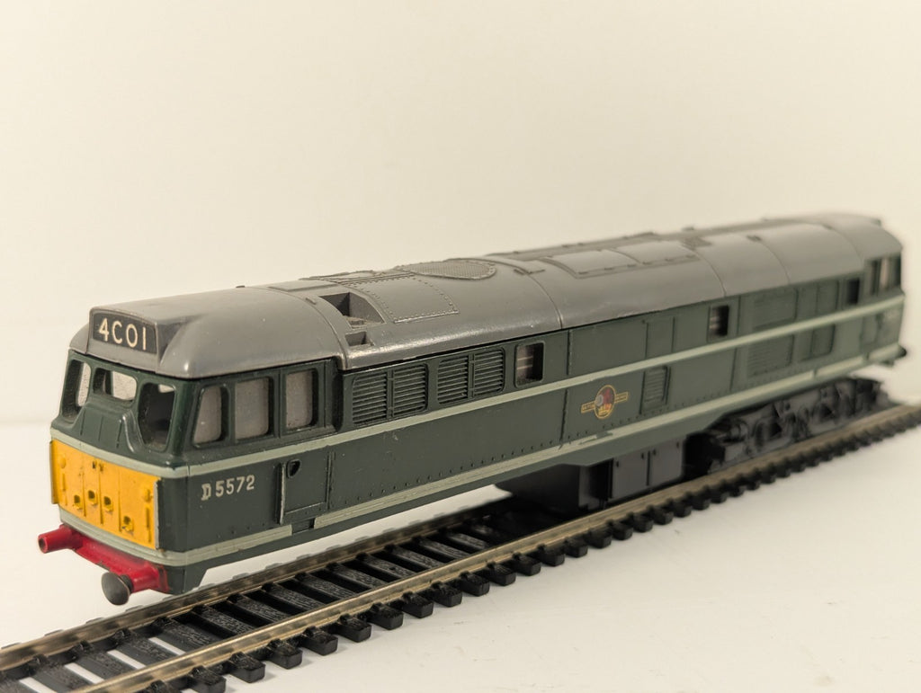 Tri-ang Hornby R357 OO Gauge Class 31 Diesel Locomotive - Missing Bogie