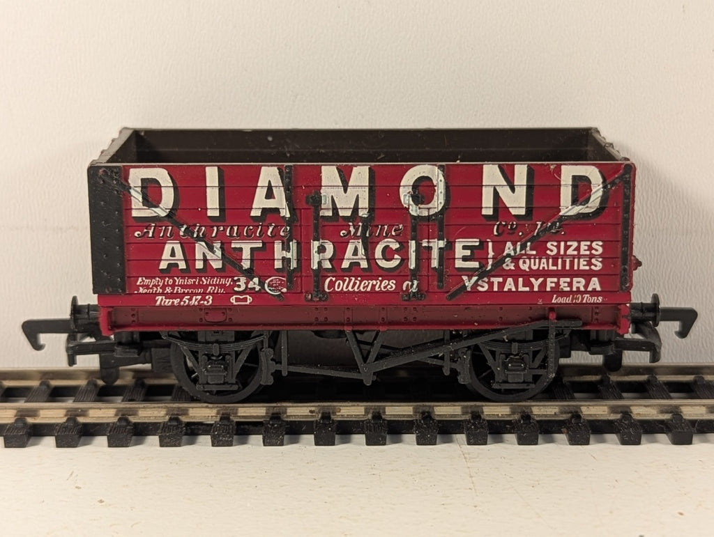 Mainline OO Gauge 7-Plank Wagon 'Diamond Anthracite' Open Wagon