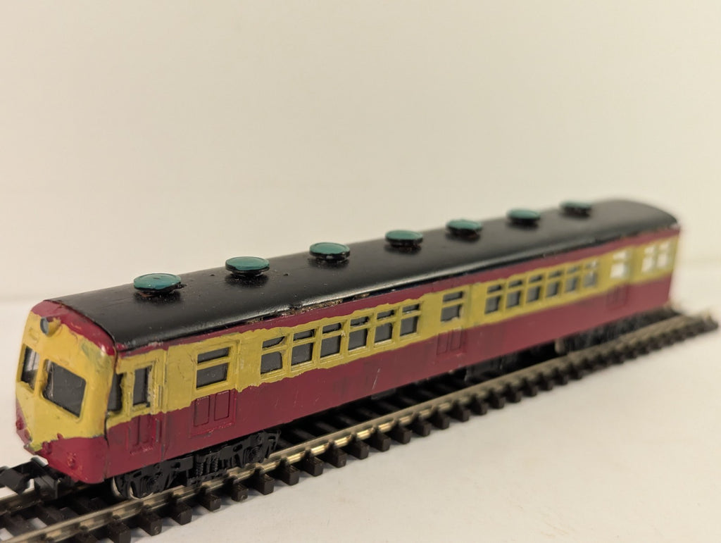 Repainted N Gauge Japanese Dummy Unit Missing Wheels