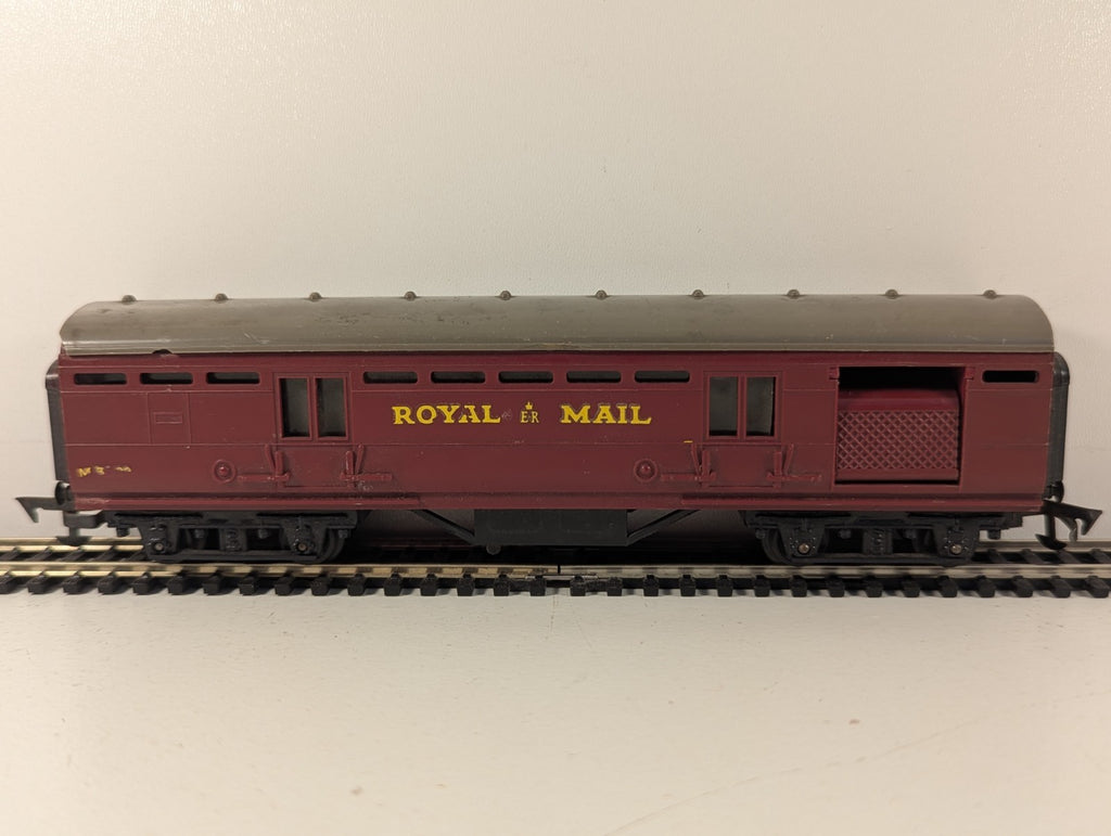Tri-ang R23 OO Gauge Operating Royal Mail Coach