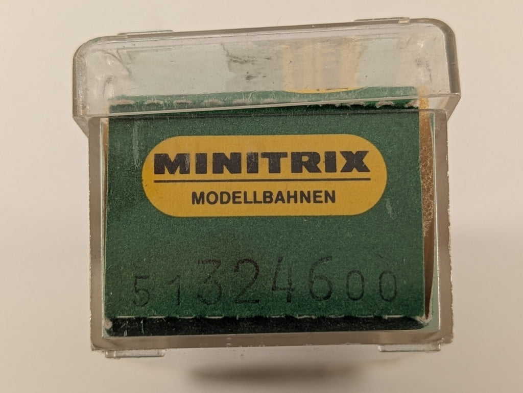 Minitrix 3246 N Gauge Soo Line 50ft Plug Door Boxcar - Boxed