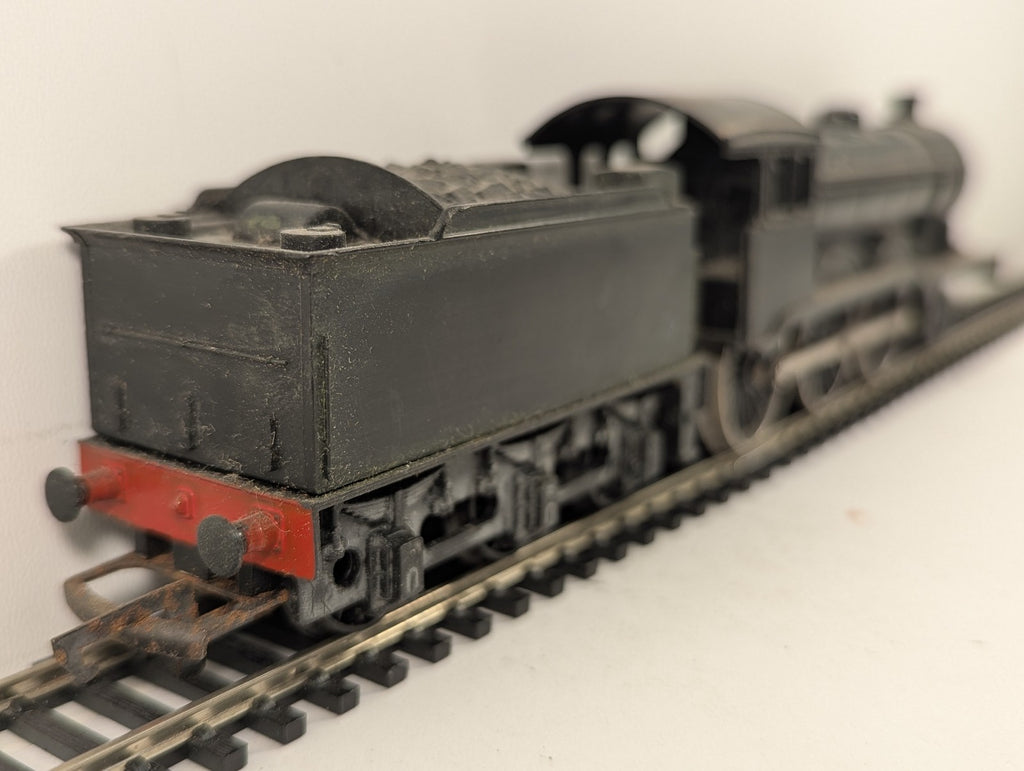 Hornby OO Gauge Class B12 Steam Locomotive Black R150 Spares or Repair