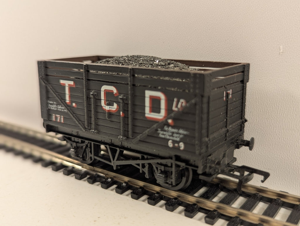 Mainline OO Gauge 37-158 12T Coke Wagon TCD Livery