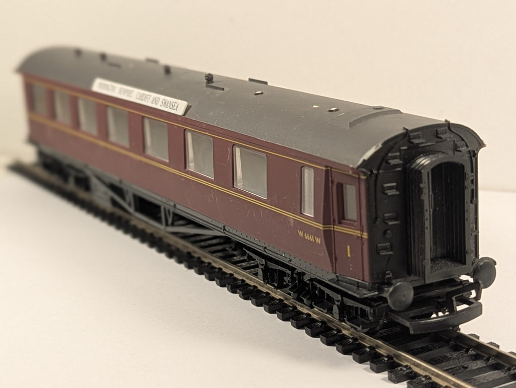 Airfix 54302 OO Gauge BR Maroon GWR Centenary First Class Coach W6661W