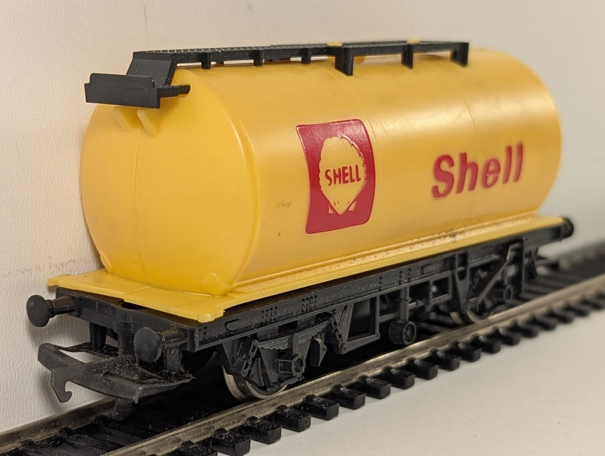 Hornby OO Gauge Shell Tank Wagon Goods Wagon Shell Yellow R.227