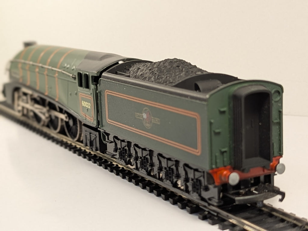 Wrenn W2211 OO Gauge Class A4 4-6-2 60022 “Mallard” BR Green