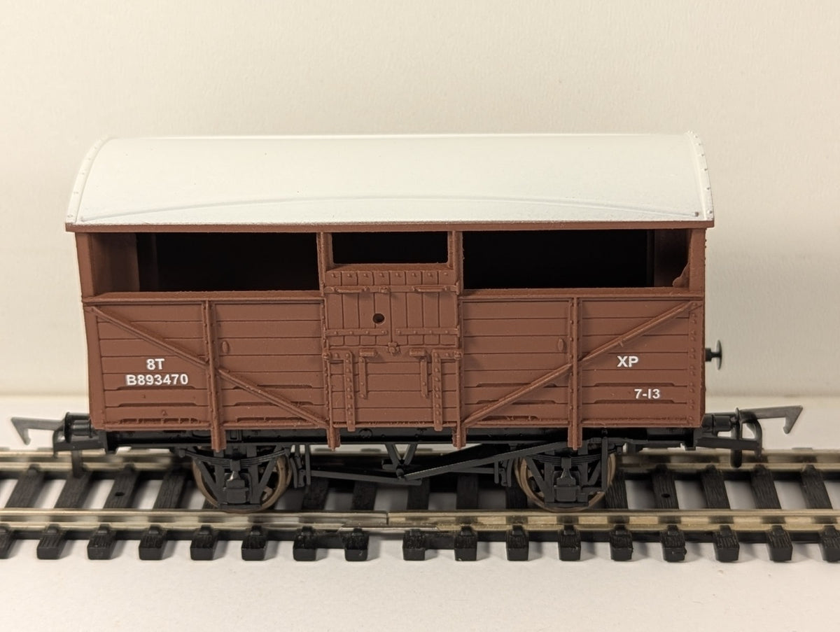 Dapol 4F-020-049 OO Gauge Cattle Wagon