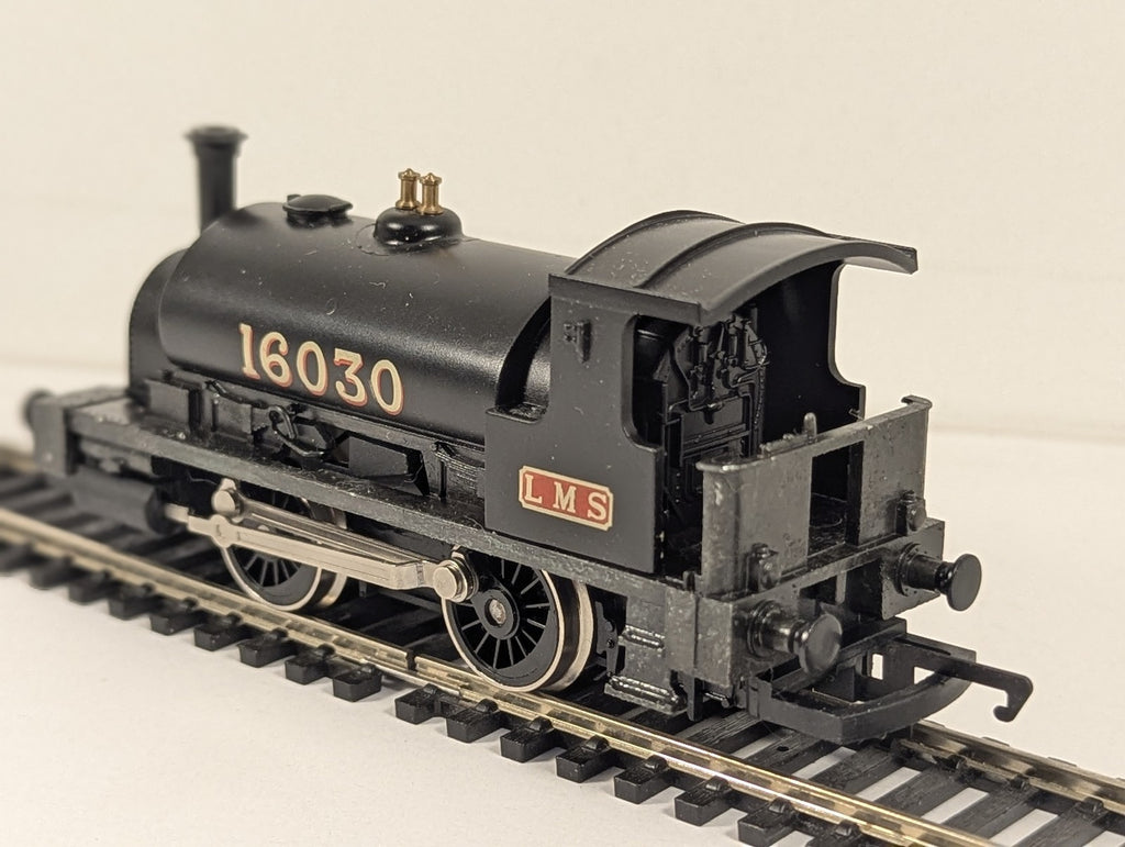 Hornby OO Gauge Class 0F 'Pug' 0-4-0ST Steam Locomotive 16030 LMS Black R300