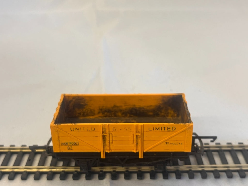 Hornby Dublo 4660 OO Gauge United Glass Bottle Manufacturers Wagon