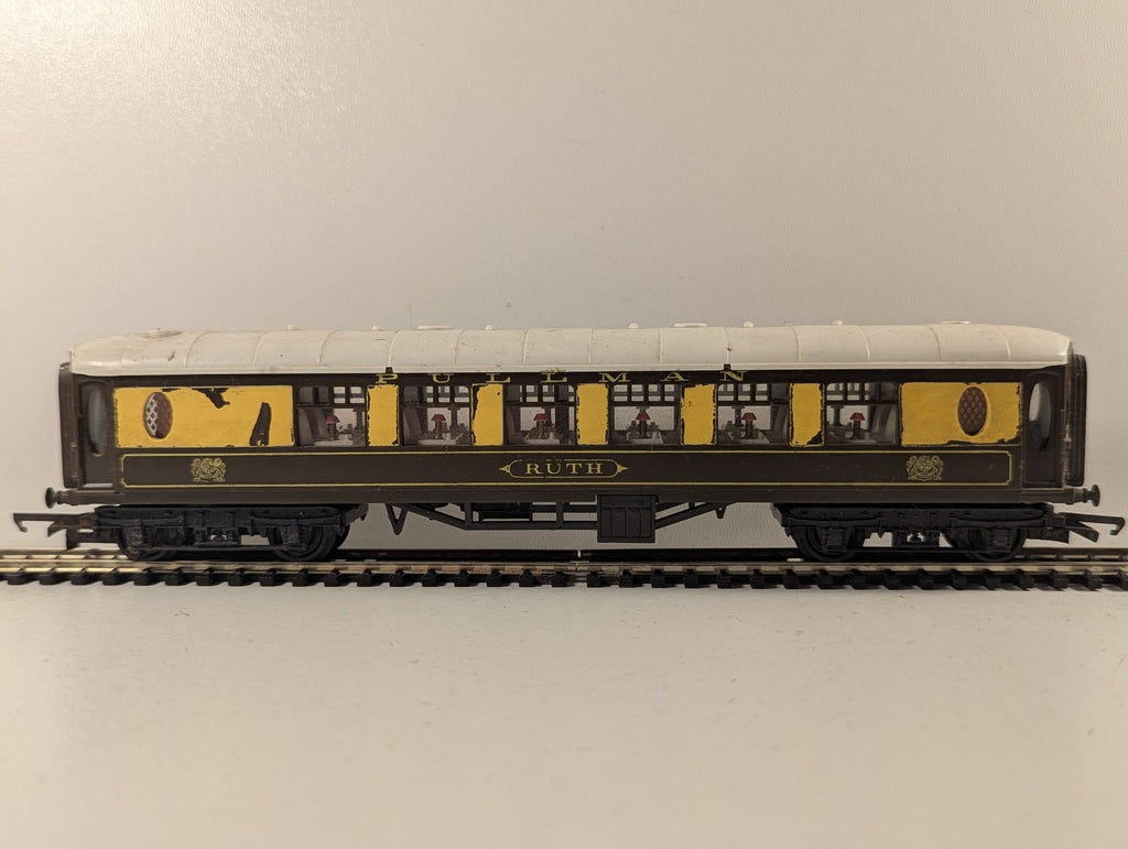 Tri-ang OO Gauge Pullman Parlour Car 'Ruth' Passenger Coach