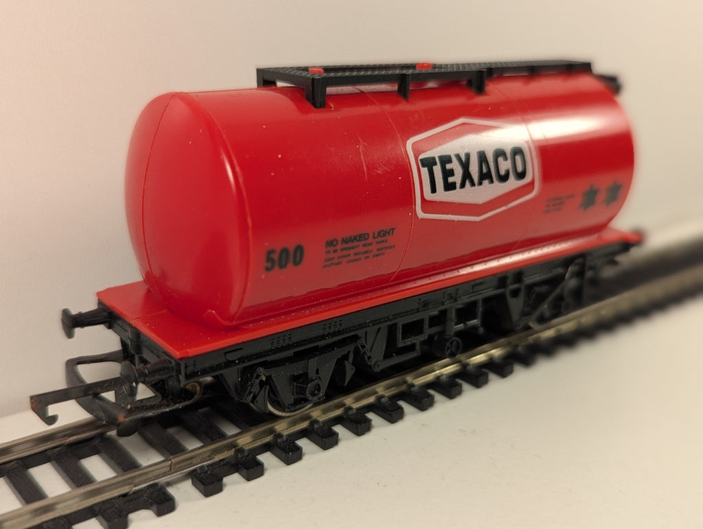 Hornby R184 OO Gauge Texaco Tank Wagon