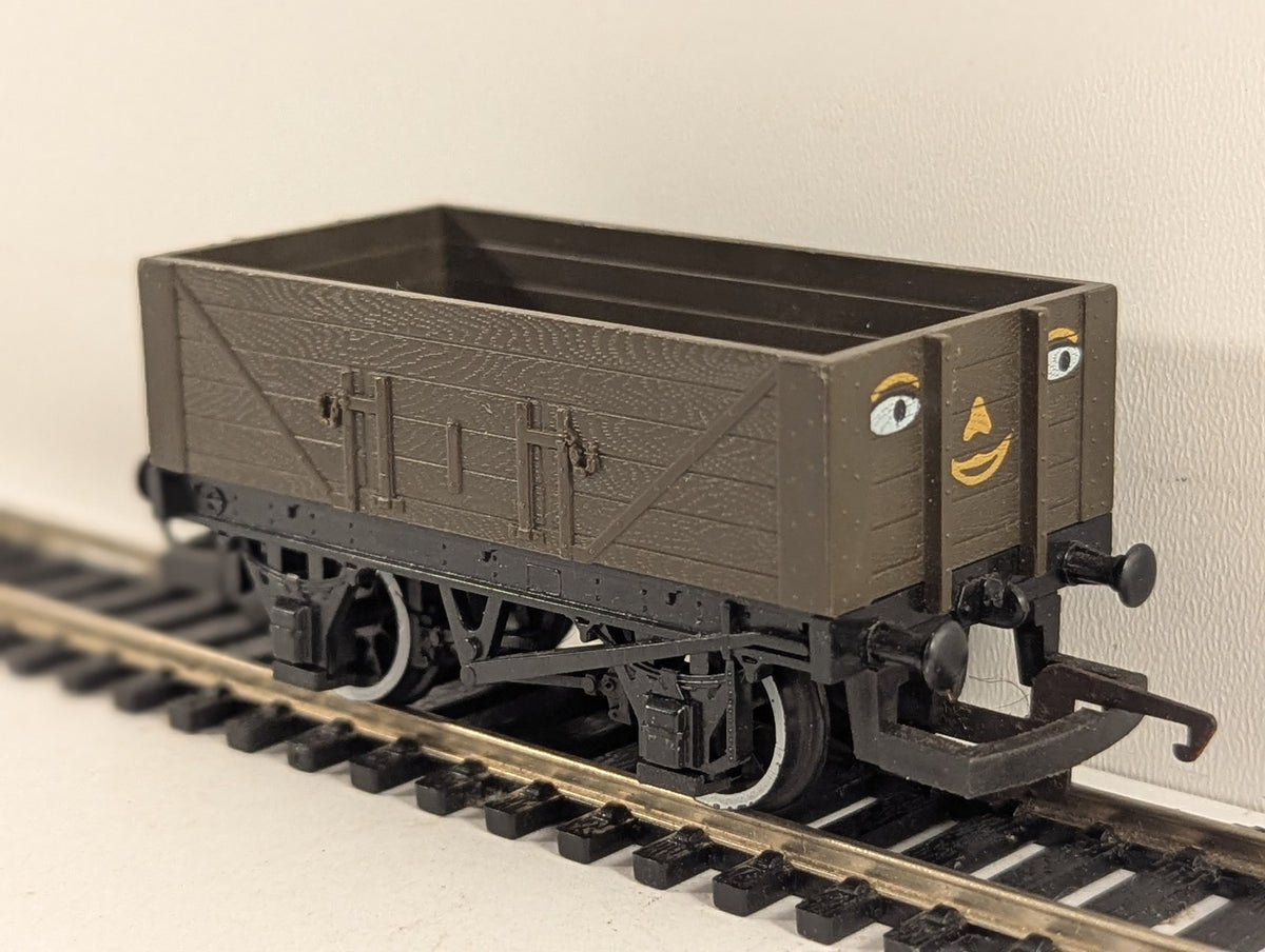 Hornby OO Gauge Troublesome Truck Open Wagon Thomas and Friends