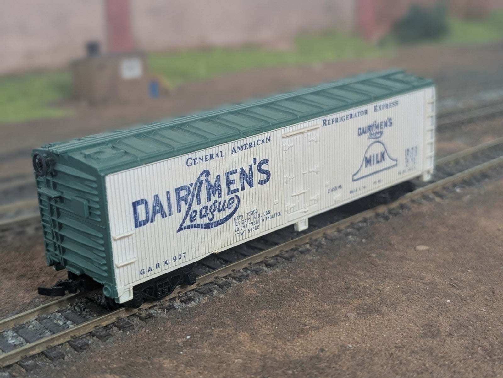 Tyco HO Gauge Dairymen's League Refrigerator Car GARX 907