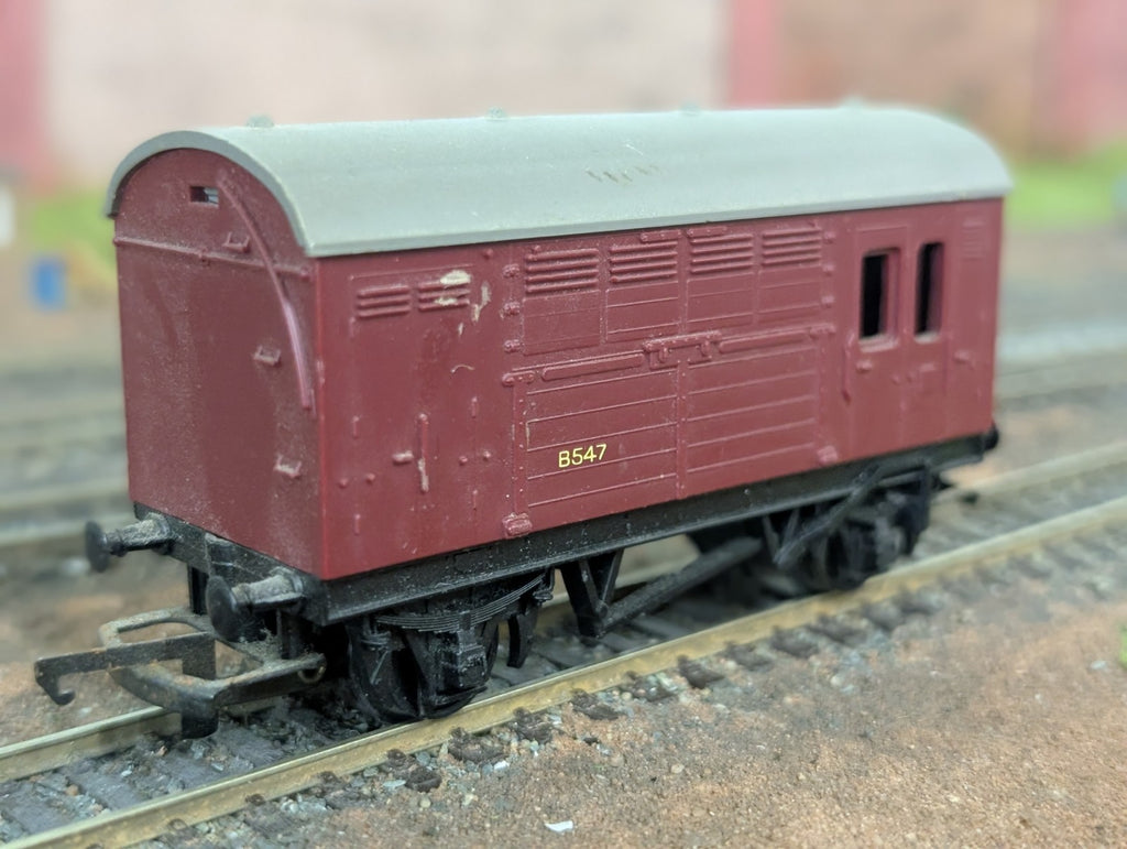 Tri-ang Horse Box Wagon B547 OO Gauge