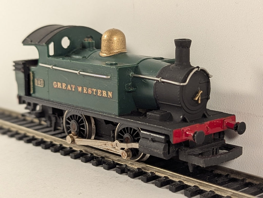 Hornby OO Gauge GWR Holden Class 101 0-4-0T Steam Locomotive GWR Green