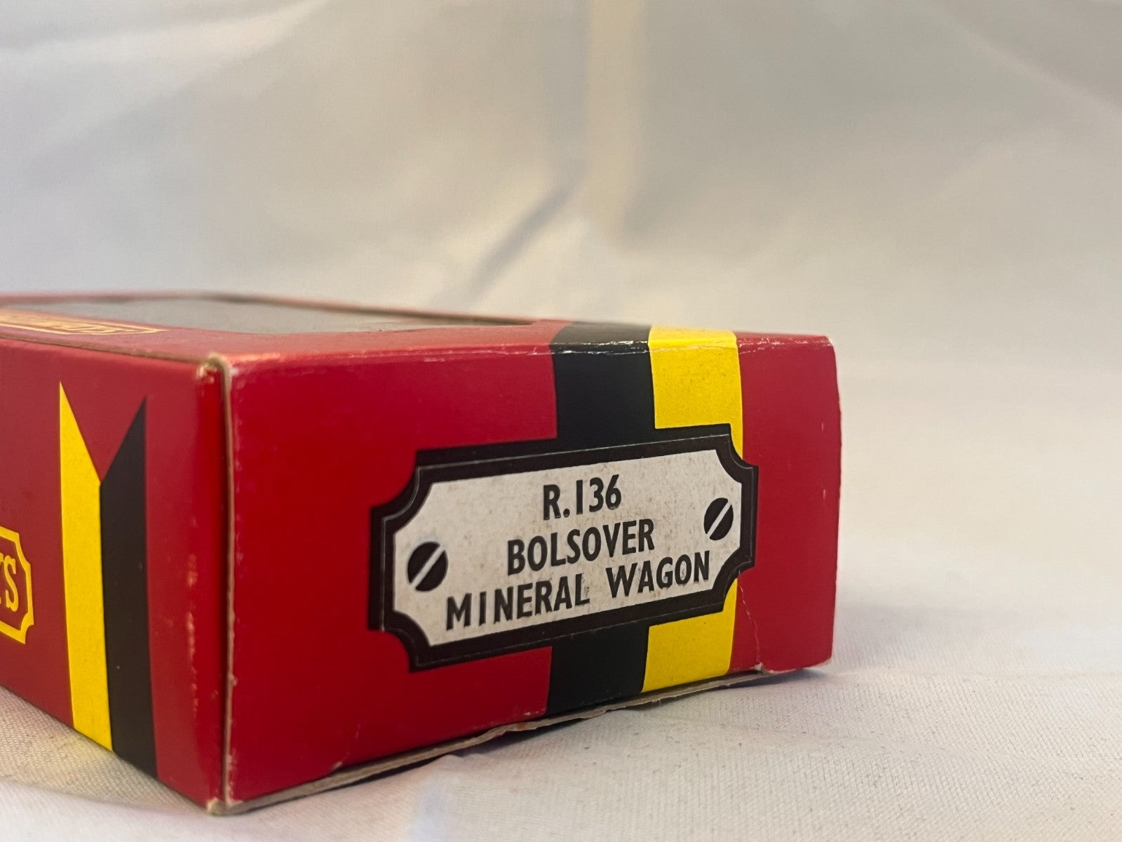 Hornby Railways Bolsover Steel-Sided Mineral Wagon