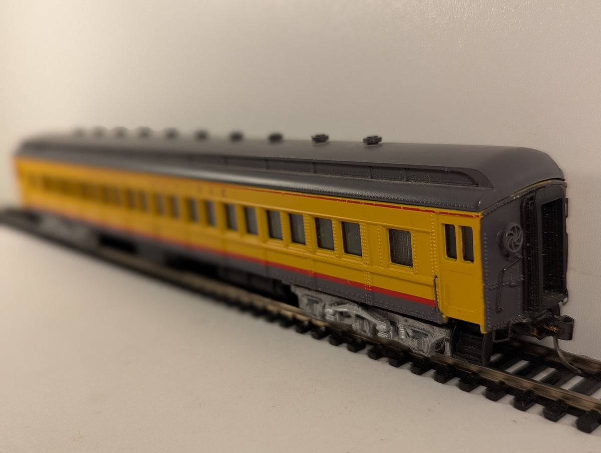 Bachmann Spectrum HO Gauge Heavyweight Coach Passenger Coach 1114 Union Pacific