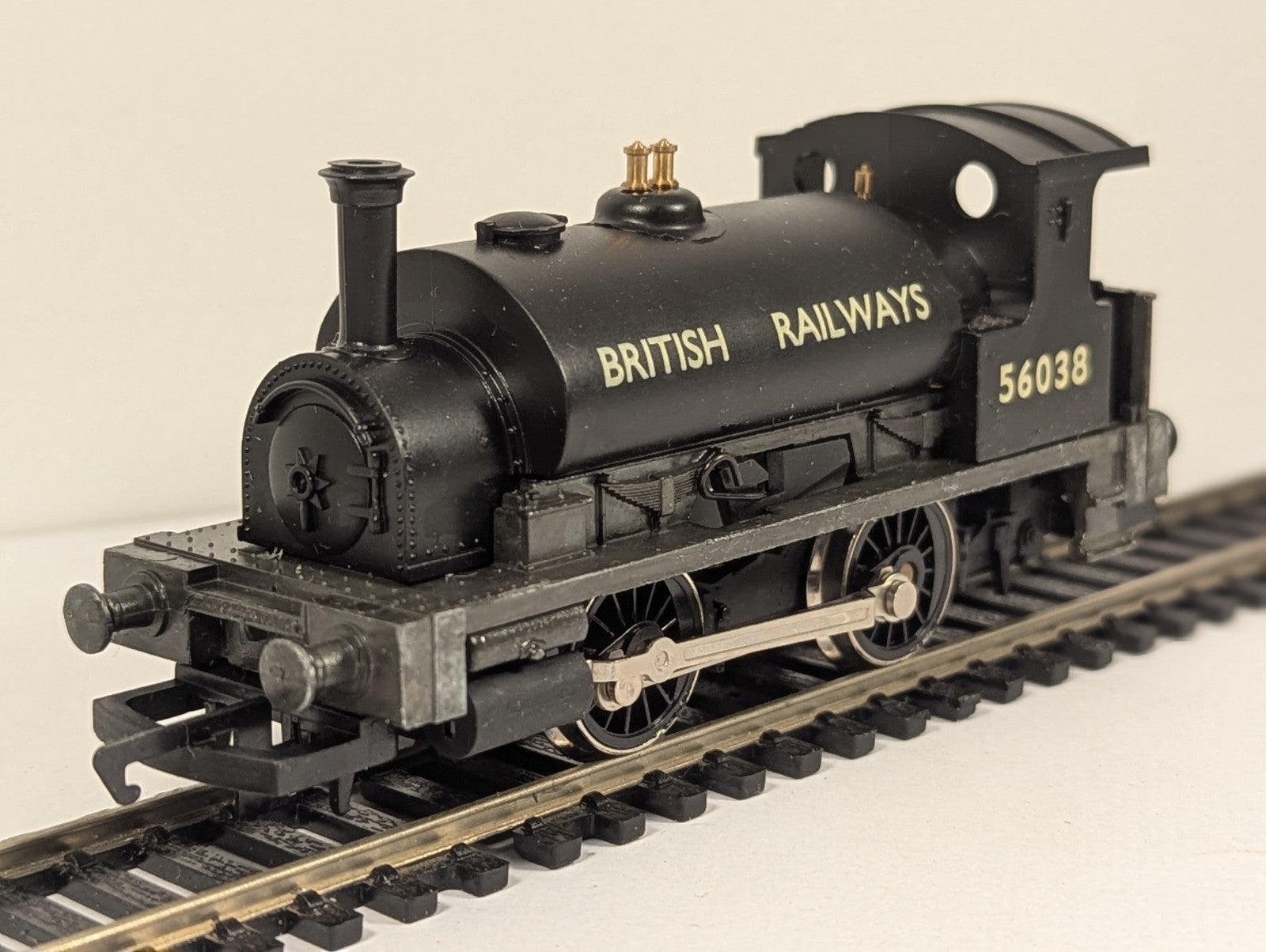 Hornby R2049 OO Gauge Class 0F “Pug” 0-4-0ST BR Black