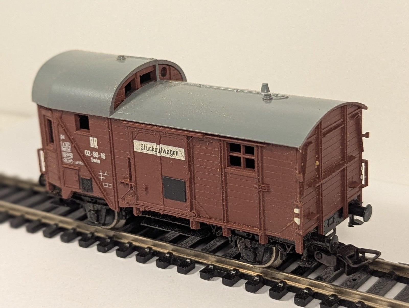 Piko HO Gauge DR Goods Brake Van Type Gwhu