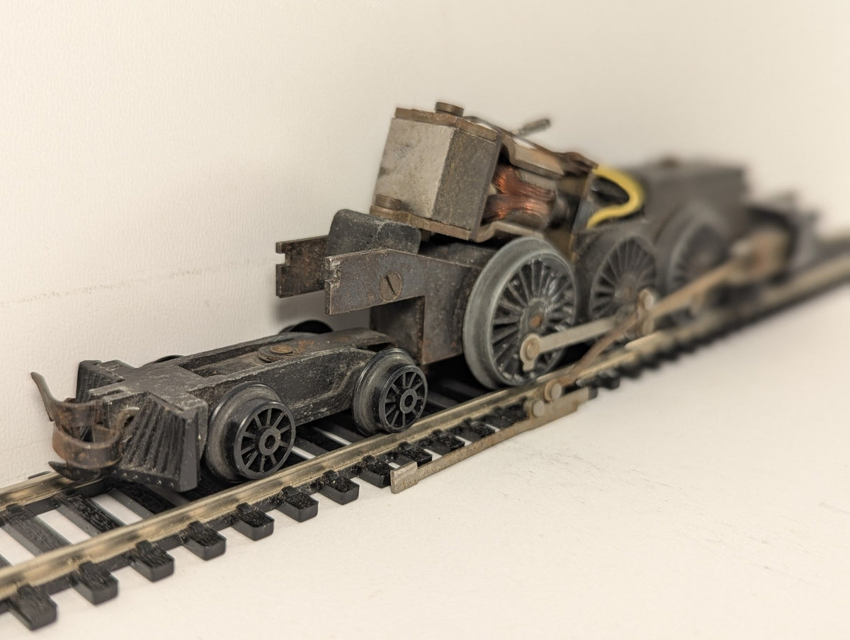 Tri-ang OO Gauge Steam Locomotive Chassis Spares or Repair