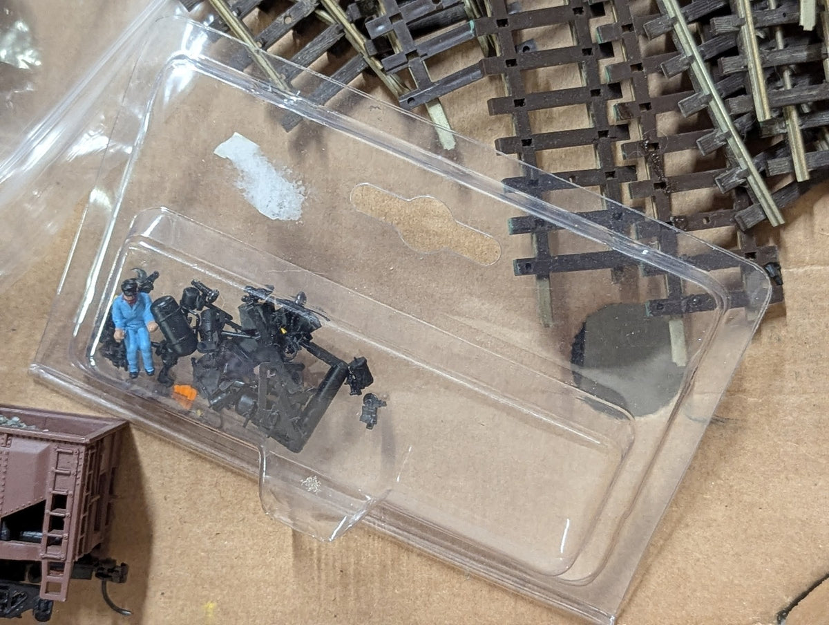 Hornby Dublo OO Gauge Track, GWR Coach and Mixed Wagons Job Lot