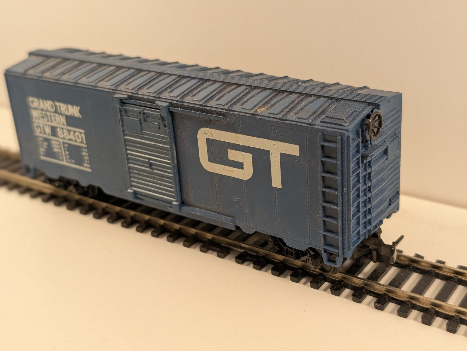 Lionel HO Scale Grand Trunk Western Boxcar