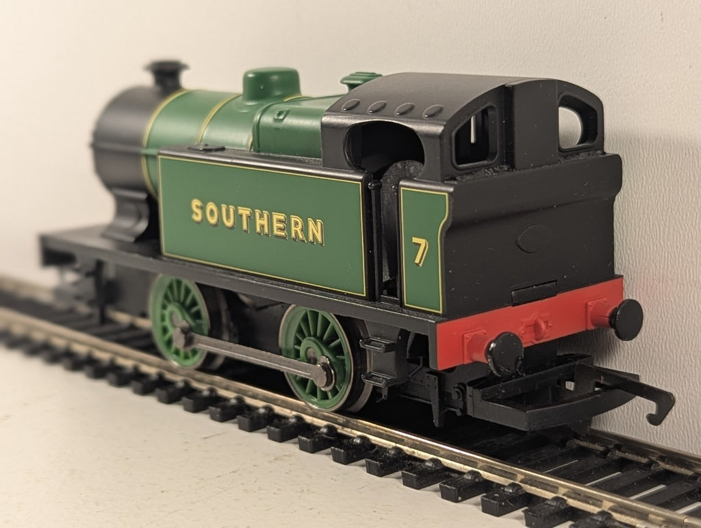 Hornby OO Gauge Southern 0-4-0T Industrial Locomotive '7' Steam Loco