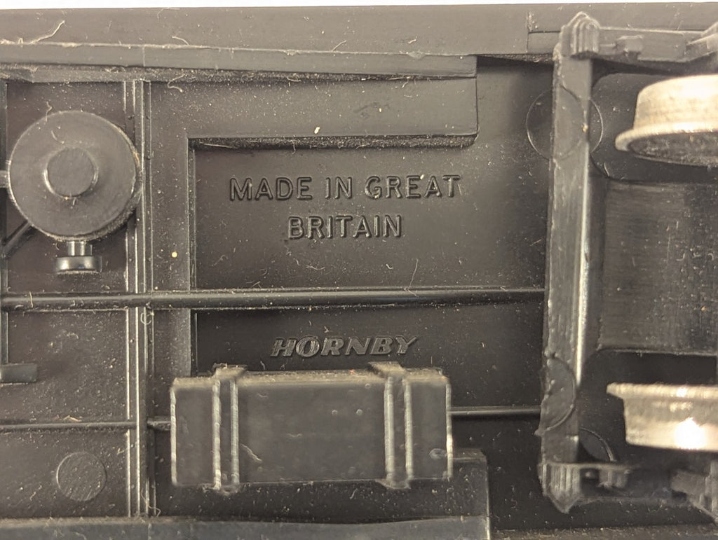 Hornby OO Gauge LMS 1st Class Composite Coach