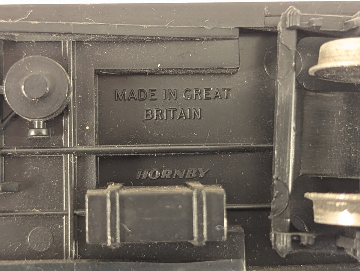 Hornby OO Gauge LMS 1st Class Composite Coach