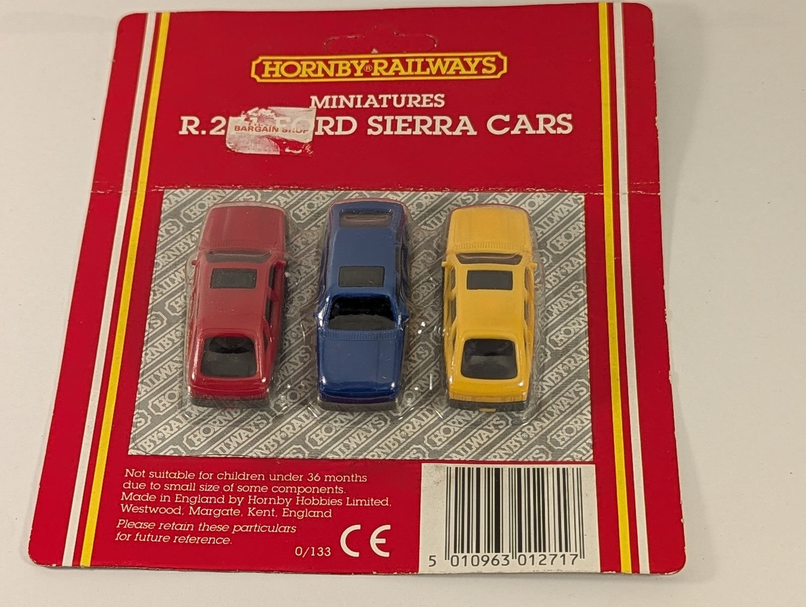 Hornby OO Gauge Ford Sierra Cars Vehicles Red, Blue and Yellow R203