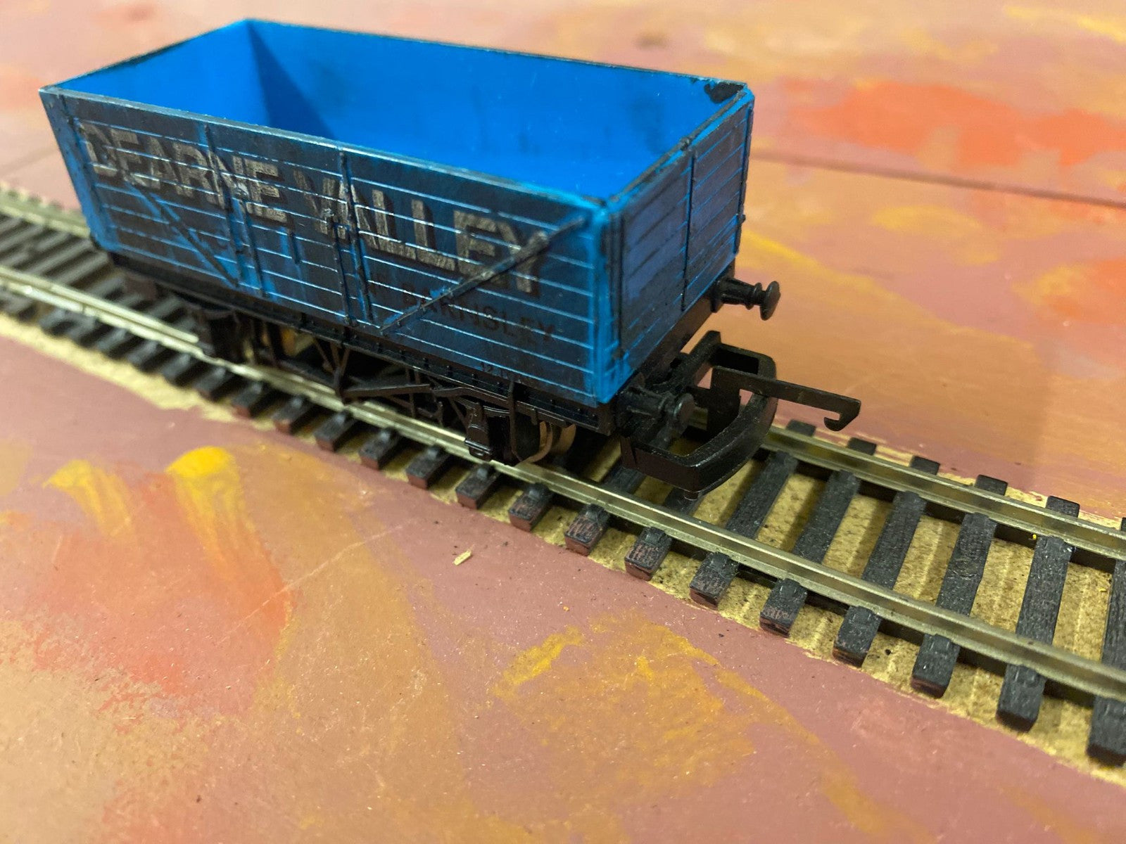 Lima OO Gauge Dearne Valley 7 Plank Wagon