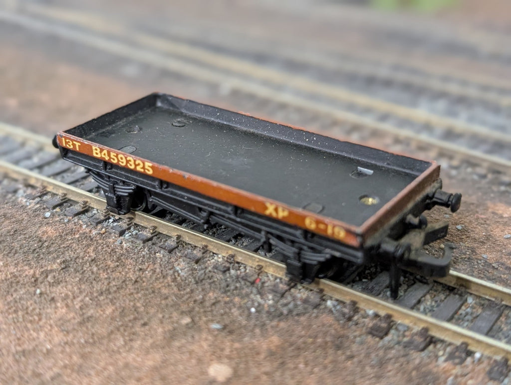 Hornby Dublo OO Gauge 13 Ton Flat Wagon B459325 XP 6-19