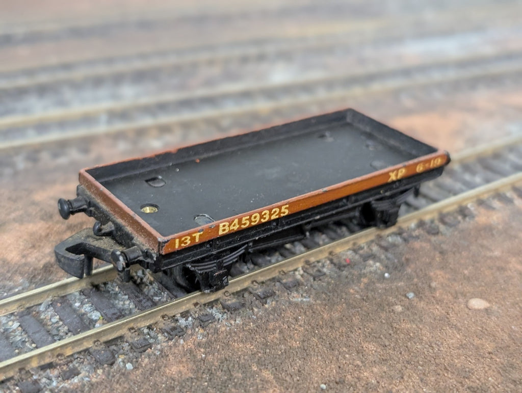 Hornby Dublo OO Gauge 13 Ton Flat Wagon B459325 XP 6-19